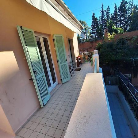 Appartement Studio Entre Mer Et Terre à Èze Extérieur photo